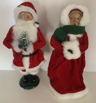 Vintage 1993 Byers’ Choice Ltd.  The Carolers Santa And Mrs.  Claus 13 Inch.