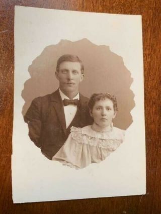Antique Cdv Photo Victorian Man & Woman Alliance Ohio Nesbitt Lydia Gerber