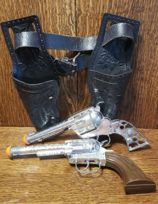 Vintage Toy Cap Guns And Holster Fanner