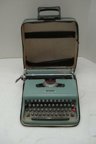 Vintage Blue 1960’s Olivetti Lettera 22 Typewriter With Soft Case