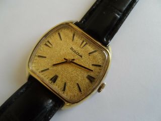 Vintage Bulova 17 Jewels Gold Plated Swiss Men ' s Watch. 2