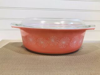 Vintage Pyrex Pink & White Daisy Cinderella Oval 1.  5 Qt Casserole Dish W/lid 043