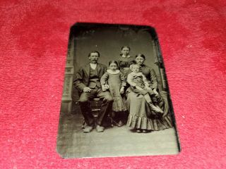 Antique 1800s Tin Type Photograph Of Full Family Of 5 Great Image