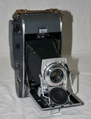 Vintage Polaroid 110a Pathfinder Land Camera Rodenstock Ysarex 127mm Case Flash