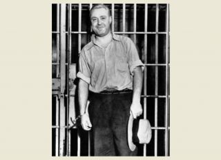 Gangster George Machine Gun Kelly Jail Photo 1933 Great Depression Prohibition