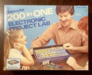 Vintage 1981 Science Fair 200 In One Electronic Project Lab Radio Shack Excellnt