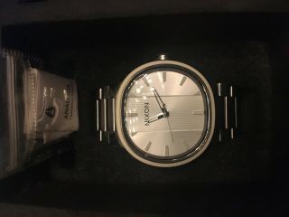 Vintage Nixon Men’s Watch The Capital Power To The People Cond
