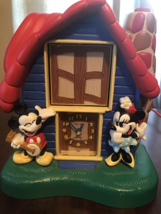 Vintage Seiko Disney Alarm Clock.  Mickey,  Minnie,  Donald.  See Photo/desc.