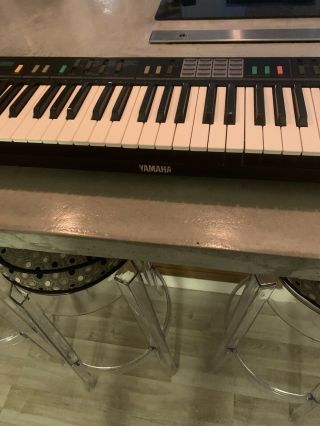 Yamaha Psr - 12 Vintage 49 Keys Keyboard Synthesizer - Power Cord