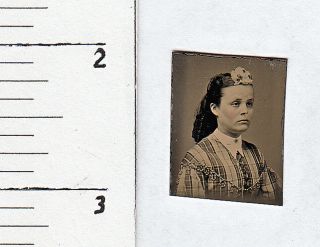 Civil War Era Gem Tintype Photo.  Pretty Young Woman.  424