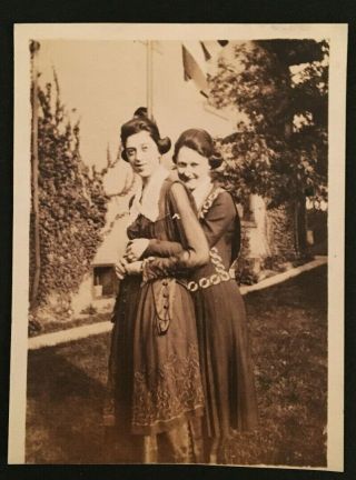 Vintage Old Photo 2 Girls Holding Each Other / Gay Lesbian Inserest 4298