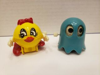 Vintage Pac - Man Wind Up From Tomy Mrs.  Pac - Man And Blue Ghost