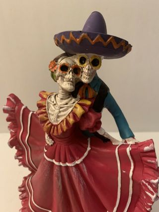 Day of The Dead - Dia De Los Muertos Calavera Sugar Skull Couple Figure - 2