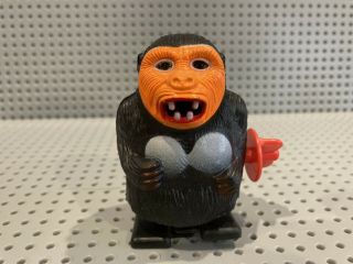 Vintage King Kong Gorilla Walking Wind Up Plastic Toy China