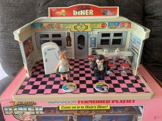Teco 1988 Dixie’s Diner W/ Dixie,  Frankie,  refrigerator,  counter,  stools,  dishes 2