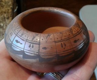 Vintage Hopi Pottery Walpi Village Small Pot - Signed Namoki - Design