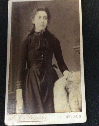 Late 19th Century 4 X 2.  5” Cdv Uk Nelson J.  L.  Hopper Young Woman