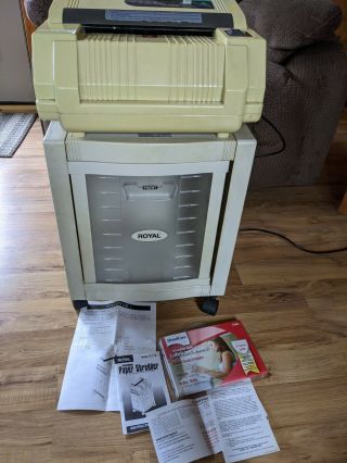 Vintage Royal Cross - Cut Orca9512x Paper Shredder With Cabinet & Instructions