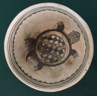 Mimbres Turtle Bowl H Cordova Artist 3 1/4 " (crack) Southwestern Pottery