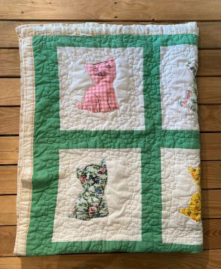 Vintage Handmade Handstitched Cat Patch Quilt Size 58x46 Multicolor