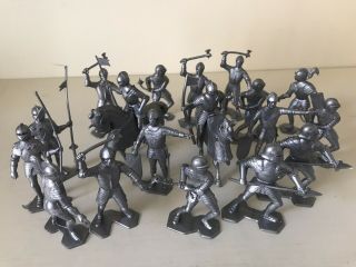 Marx 54 Mm Knights - Recasts - 20 Figures In 08 Poses - Silver -