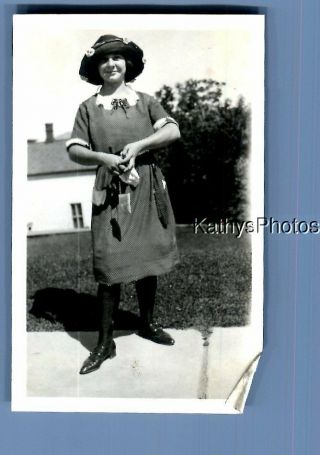 Found Vintage Photo A_0547 Pretty Teen Girl In Dress And Hat Posed
