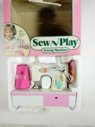 Vintage Sew - N - Play Childs Sewing Machine Toy White/pink Battery Operated Nob