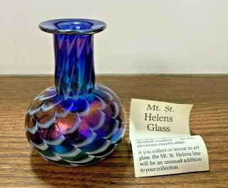 Vtg The Glass Eye Studio Mt St.  Helens Blue Iridescent Vase 4  Signed Msh 1982