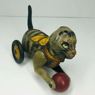 Vintage Marx Tin Litho Wind Up Cat On Wheels W/ Ball - Gtail - - Parts (w)