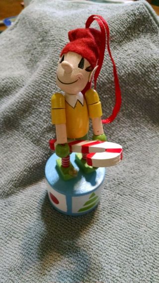 Vintage Wooden Christmas Elf Collapsible Push Bottom Thumb Puppet Toy