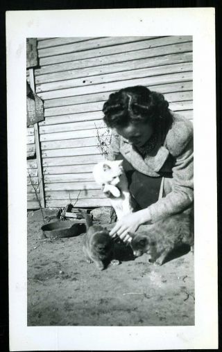 Vintage Photo Woman Plays With Cats Outside In Yard Early Americana 1930 