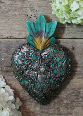 Medium Sz Green Sacred Heart Wood & Milagros Miracle Mexican Folk Art Michoacán