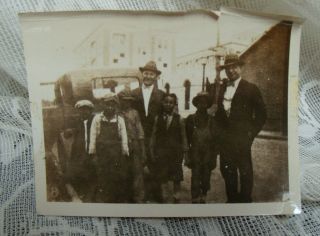 Antique PHOTO black Americana children standing with 2 men by a old car 2