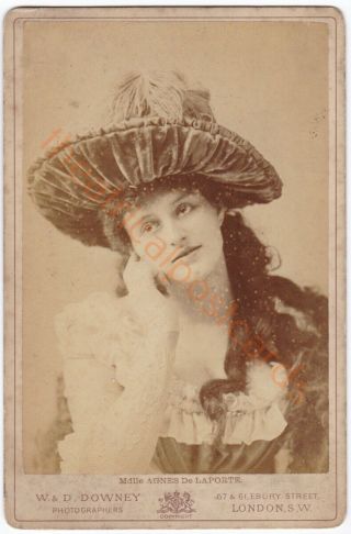 Victorian Stage Actress And Singer Agnes De La Porte.  Cabinet Card Photo