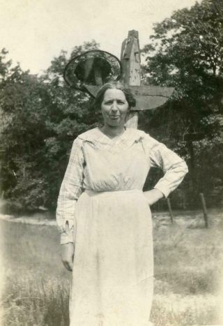 X420 Vtg Photo Woman In Apron Dress C Early 1900 