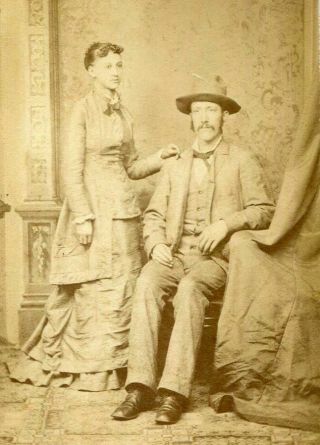 Antique Post Civil War Cdv Photo - Woman W Fantastic Dress & Gent W Hat - Pa