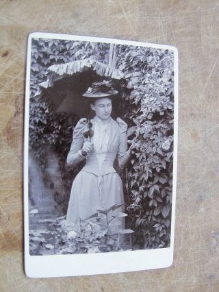 Victorian Cabinet Card - Young Ladies Portrait In Garden