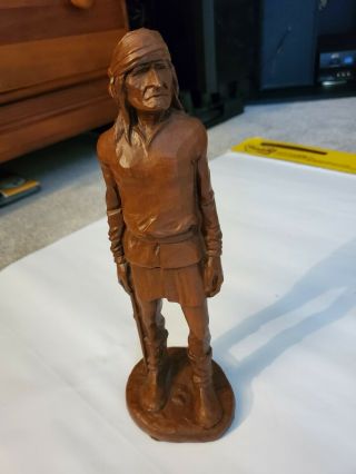 Vintage 1987 Red Mill Native American Indian Statue Geronimo.