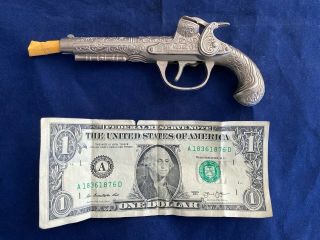 Nos - - Vintage Hubley - Round Handled Flintlock Midget Toy Pistol Cap Gun