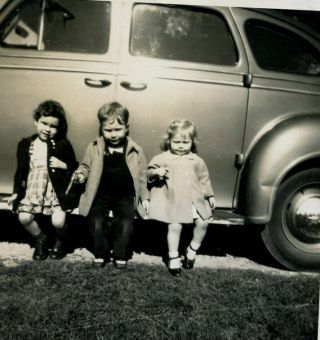Vintage Photo Cute Little Kids Classic Automobile Old Car Outdoors Fashion