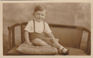 Old Photo Children Boy Sat Chair Fashion Portsmouth 1930s F7