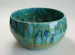 A Gorgeous Vintage Monterey Jade Ceramic Bowl,  California Pottery,  6.  5”,  Signed