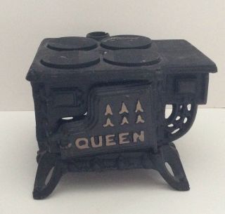 Vintage Miniature Queen Cast Iron Stove Utensils Salesman Sample Dollhouse