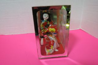 Vintage Geisha Japanese Doll In Glass Display Case 6 " Tall X 3 3/4 " W