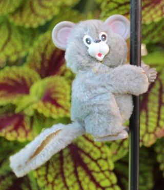 Vtg 1990s Clip On Hand Grabber Pencil Hugger Furry Doll Animal Mouse Rat