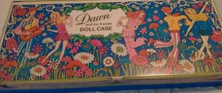 Topper Dawn - Carrying case and Six Dolls - Vintage 1970s 2