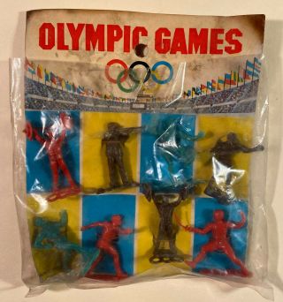 Vintage 1960s Olympic Games Set Of 8 Plastic Figures - Hong Kong -