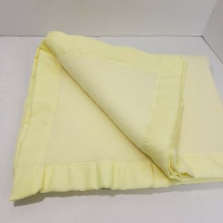 Vintage Soft Baby Blanket Yellow 36 " × 50 " Fuzzy Acrylic Nylon Trim