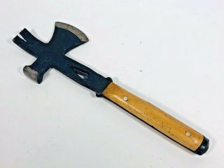 Vintage Tomahawk Axe Hatchet Swordfish Brand Hammer Nail Puller Multi - Tool