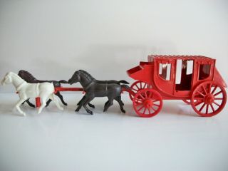 1950s Rel Western Stage Coach With 4 Horses.  And 1 Figurine,  2 Horses